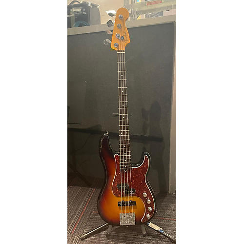 Fender Used Fender American Ultra Precision Bass 3 Tone Sunburst Electric Bass Guitar 3 Tone Sunburst