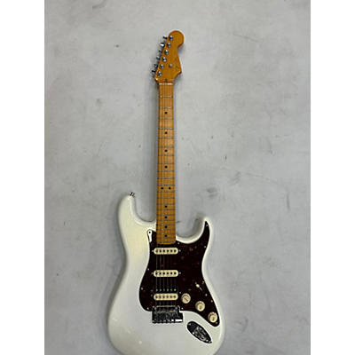 Fender Used Fender American Ultra Stratocaster HSS Olympic White Solid Body Electric Guitar