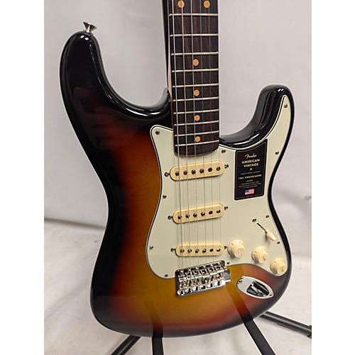 Fender Used Fender American Vintage 1961 Stratocaster Vintage Sunburst Solid Body Electric Guitar Vintage Sunburst