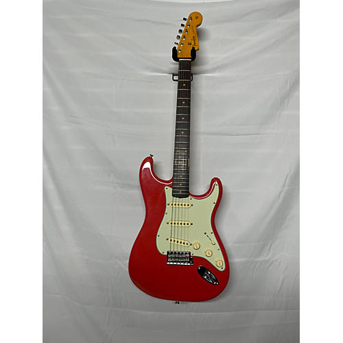 Fender Used Fender American Vintage II 1961 Stratocaster Fiesta Red Solid Body Electric Guitar Fiesta Red