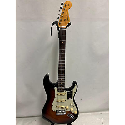 Fender Used Fender American Vintage II 1961 Stratocaster Sunburst Solid Body Electric Guitar