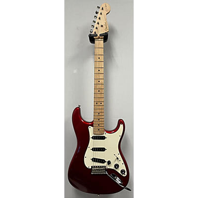 Fender Used Fender Artist Series Eric Clapton Stratocaster Candy Apple Red Metallic Solid Body Electric Guitar