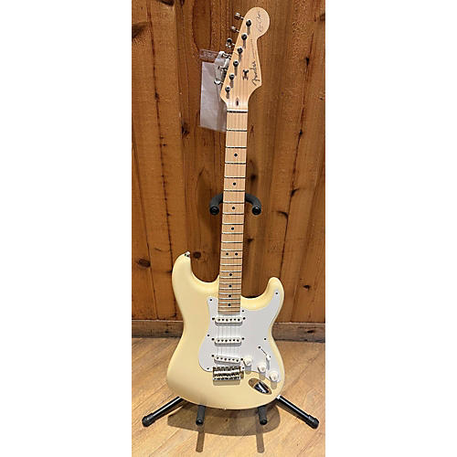 Fender Used Fender Artist Series Eric Clapton Stratocaster Olympic White Solid Body Electric Guitar Olympic White