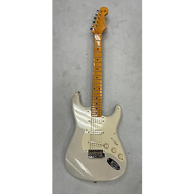 Fender Used Fender Artist Series Eric Johnson Stratocaster White Blonde Solid Body Electric Guitar