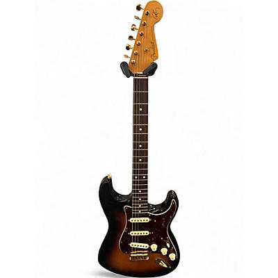 Used Fender Artist Series Robert Cray Stratocaster 3 Tone Sunburst Solid Body Electric Guitar