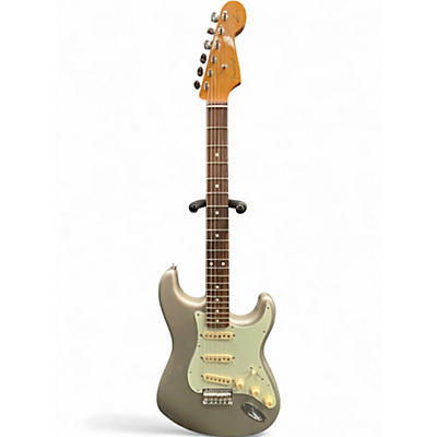 Used Fender Artist Series Robert Cray Stratocaster Inca Silver Solid Body Electric Guitar