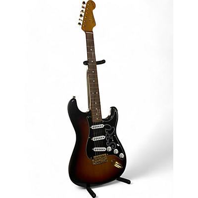 Fender Used Fender Artist Series Stevie Ray Vaughan Stratocaster 3 Color Sunburst Solid Body Electric Guitar