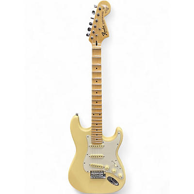 Used Fender Artist Series Yngwie Malmsteen Stratocaster Antique Ivory Solid Body Electric Guitar
