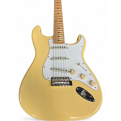 Fender Used Fender Artist Series Yngwie Malmsteen Stratocaster Vintage White Solid Body Electric Guitar Vintage White