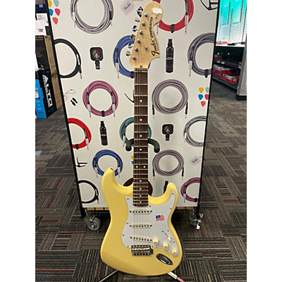 Fender Used Fender Artist Series Yngwie Malmsteen Stratocaster Vintage White Solid Body Electric Guitar