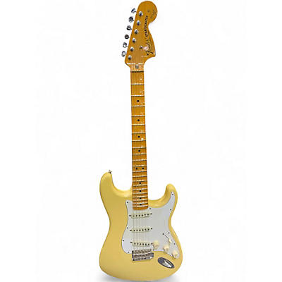 Used Fender Artist Series Yngwie Malmsteen Stratocaster Vintage White Solid Body Electric Guitar