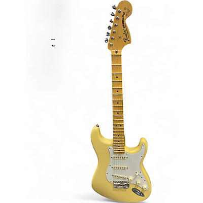 Used Fender Artist Series Yngwie Malmsteen Stratocaster Vintage White Solid Body Electric Guitar