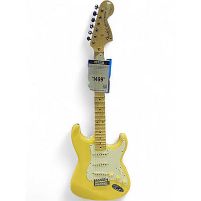 Used Fender Artist Series Yngwie Malmsteen Stratocaster Vintage White Solid Body Electric Guitar