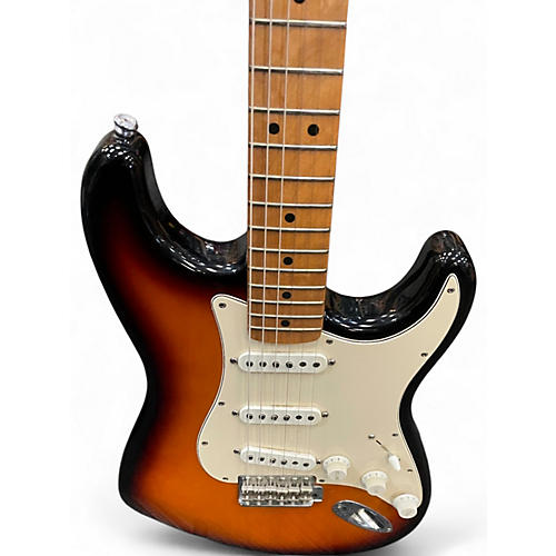 Used Fender CALIFORNIA SERIES STRATOCASTER 3 Color Sunburst Solid Body Electric Guitar 3 Color Sunburst