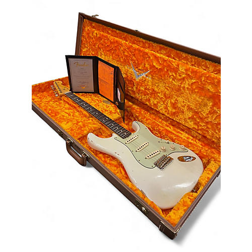 Used Fender CUSTOM SHOP '63 STRATOCASTER RELIC Olympic White Solid Body Electric Guitar Olympic White