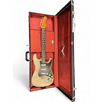 Used Fender CUSTOM SHOP NOS STRATOCASTER Vintage Blonde Solid Body Electric Guitar