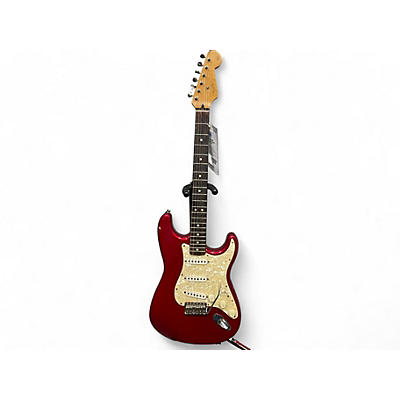 Fender Used Fender California Series Stratocaster Candy Apple Red Solid Body Electric Guitar