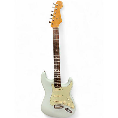 Used Fender Classic Player '60s Stratocaster Sonic Blue Solid Body Electric Guitar