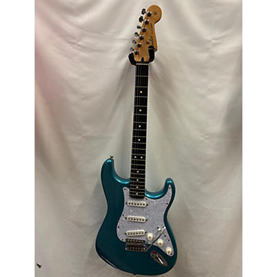 Fender Used Fender Classic Player '60s Stratocaster Teal Sparkle Solid Body Electric Guitar