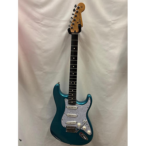 Fender Used Fender Classic Player '60s Stratocaster Teal Sparkle Solid Body Electric Guitar teal sparkle