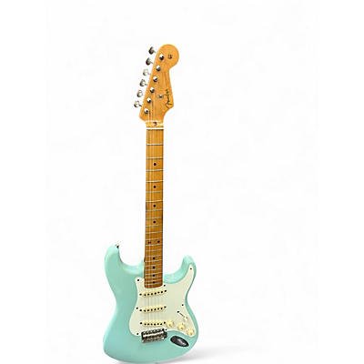 Used Fender Classic Series 1950S Stratocaster Daphne Blue Solid Body Electric Guitar