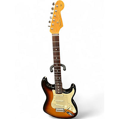 Used Fender Classic Series 1960S Stratocaster 3 Color Sunburst Solid Body Electric Guitar