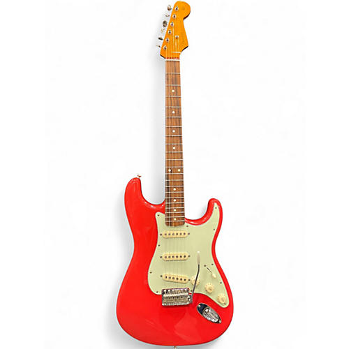 Used Fender Classic Series 1960S Stratocaster Fiesta Red Solid Body Electric Guitar Fiesta Red