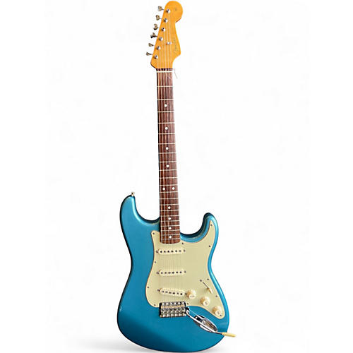 Used Fender Classic Series 1960S Stratocaster Lake Placid Blue Solid Body Electric Guitar Lake Placid Blue