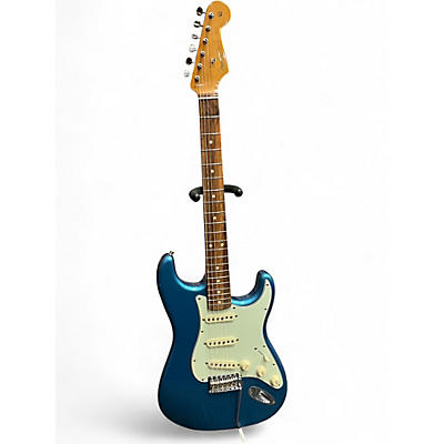 Used Fender Classic Series 1960S Stratocaster Lake Placid Blue Solid Body Electric Guitar