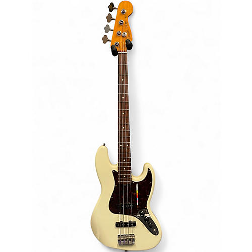 Used Fender Classic Series '60s Jazz Bass White Electric Bass Guitar White