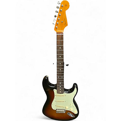 Used Fender Classic Series '60s Stratocaster 3 Color Sunburst Solid Body Electric Guitar 3 Color Sunburst