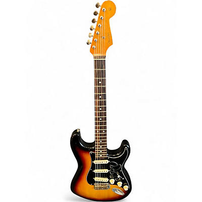 Used Fender Classic Series '60s Stratocaster 3 Color Sunburst Solid Body Electric Guitar