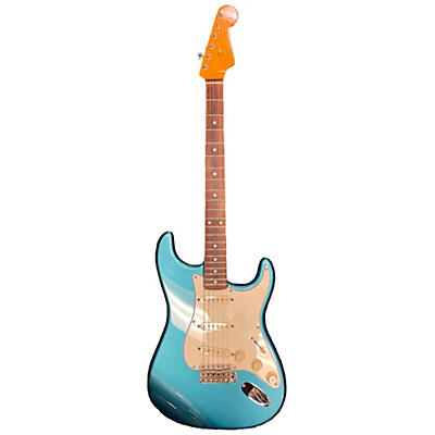 Fender Used Fender Classic Series '60s Stratocaster Lake Placid Blue Solid Body Electric Guitar