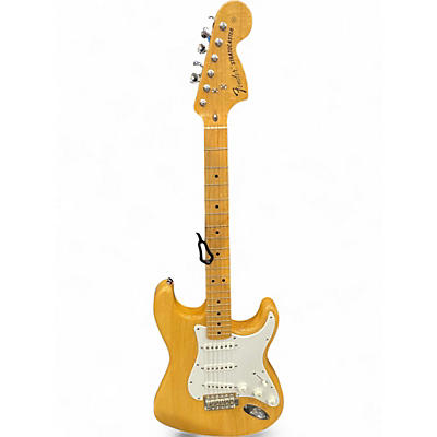 Used Fender Classic Series '70s Stratocaster Natural Solid Body Electric Guitar