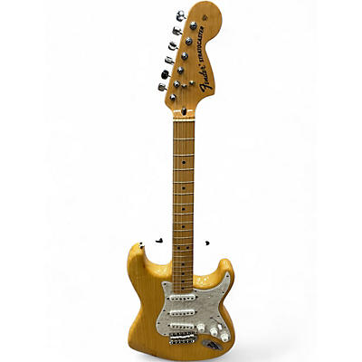 Used Fender Classic Series '70s Stratocaster Natural Solid Body Electric Guitar