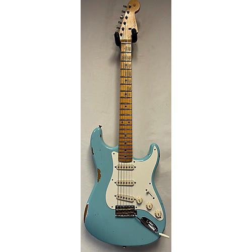 Fender Used Fender Custom 1957 Stratocaster Daphne Blue Solid Body Electric Guitar Daphne Blue