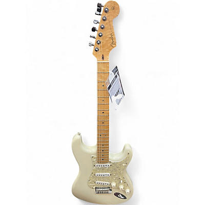 Used Fender Custom Classic Stratocaster Olympic White Solid Body Electric Guitar