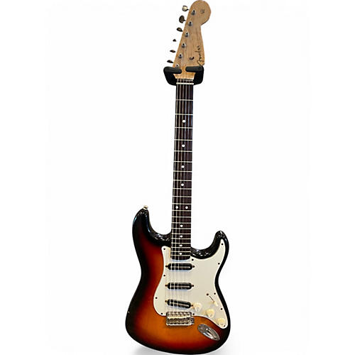 Used Fender Custom Shop 1960s Stratocaster 3 Color Sunburst Solid Body Electric Guitar 3 Color Sunburst