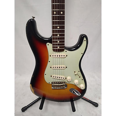 Fender Used Fender Custom Shop 1960s Stratocaster Relic 3 Color Sunburst Solid Body Electric Guitar