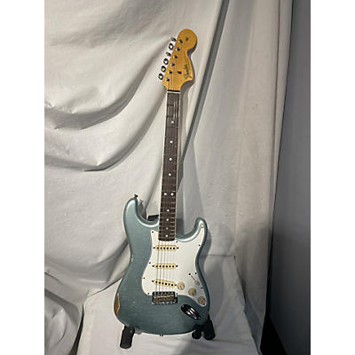 Fender Used Fender Custom Shop '67 Stratocaster Fire Mist Silver Solid Body Electric Guitar