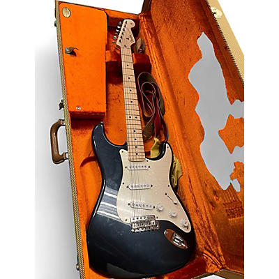 Used Fender Custom Shop Artist Series Eric Clapton Stratocaster Mercedes Blue Solid Body Electric Guitar