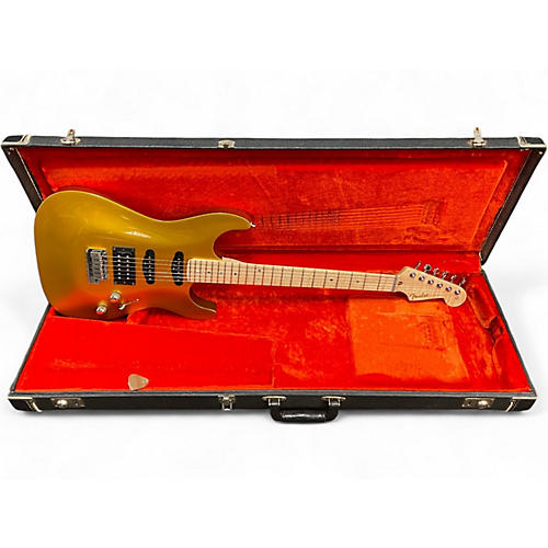 Used Fender Custom Shop Showmaster Gold Solid Body Electric Guitar Gold