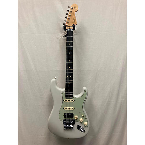 Fender Used Fender Custom Shop Zf Stratocaster Nos Hss Matte Olympic White Solid Body Electric Guitar matte olympic white