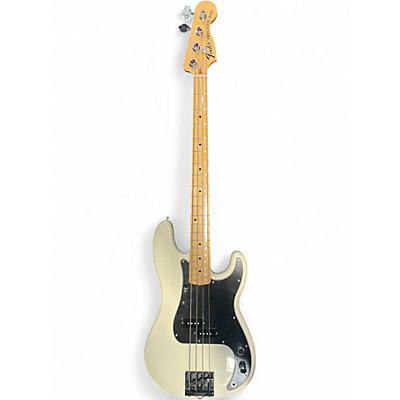 Used Fender Dee Dee Ramone Precision Bass White Electric Bass Guitar