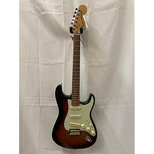 Used Fender Deluxe Roadhouse Stratocaster 3 Color Sunburst Solid Body Electric Guitar 3 Color Sunburst