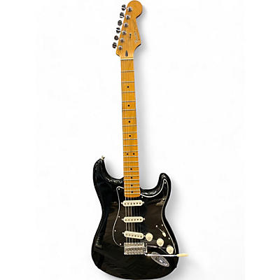 Fender Used Fender Deluxe Roadhouse Stratocaster Black Solid Body Electric Guitar