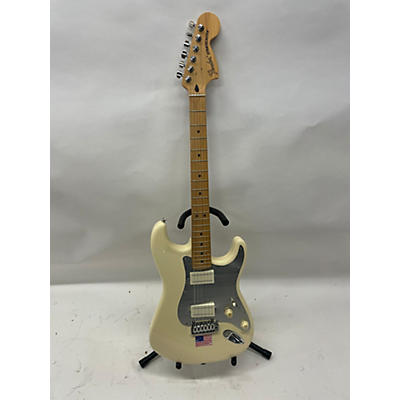 Fender Used Fender Deluxe Roadhouse Stratocaster Vintage White Solid Body Electric Guitar