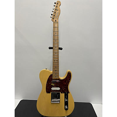 Used Fender Deluxe Series Nashville Telecaster Vintage Yellow Solid Body Electric Guitar