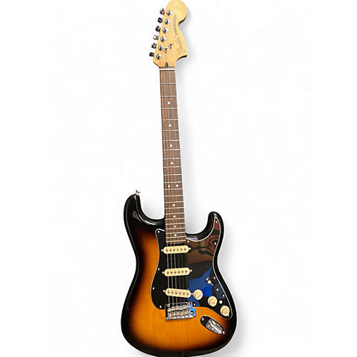 Used Fender Deluxe Stratocaster 2 Color Sunburst Solid Body Electric Guitar 2 Color Sunburst