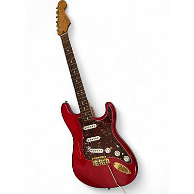 Used Fender Deluxe Stratocaster Candy Apple Red Solid Body Electric Guitar